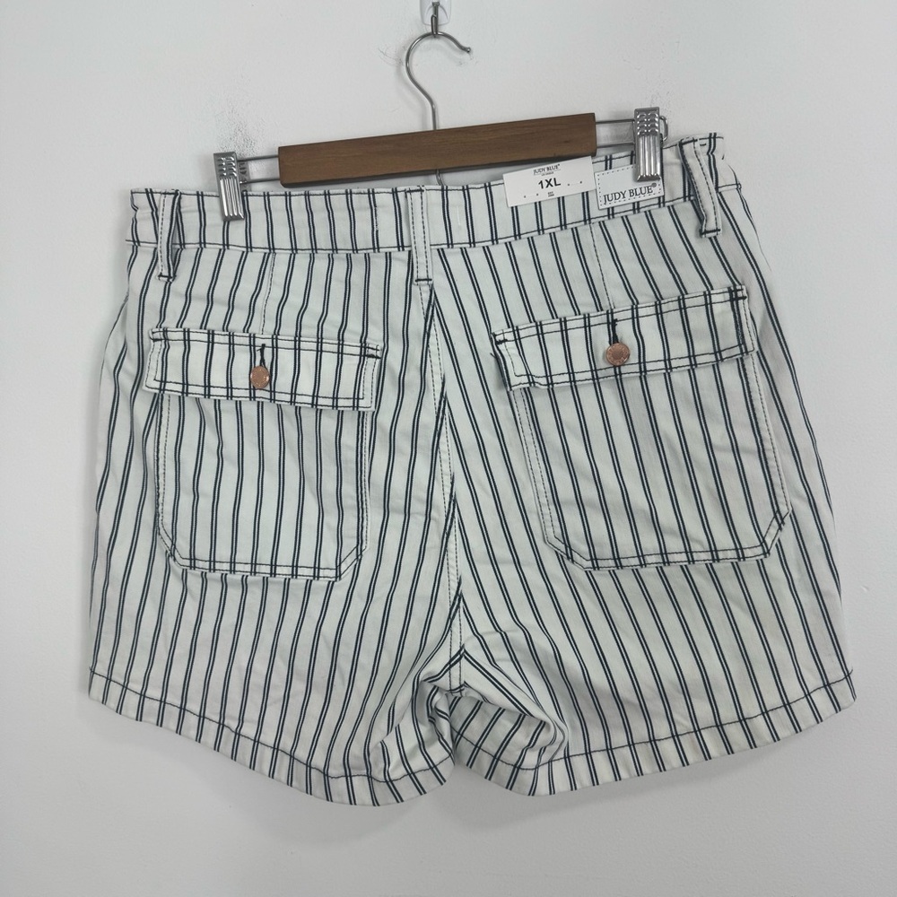 JUDY BLUE Striped High-Waisted Blue Women's Shorts Size 1X - Picture 4 of 13